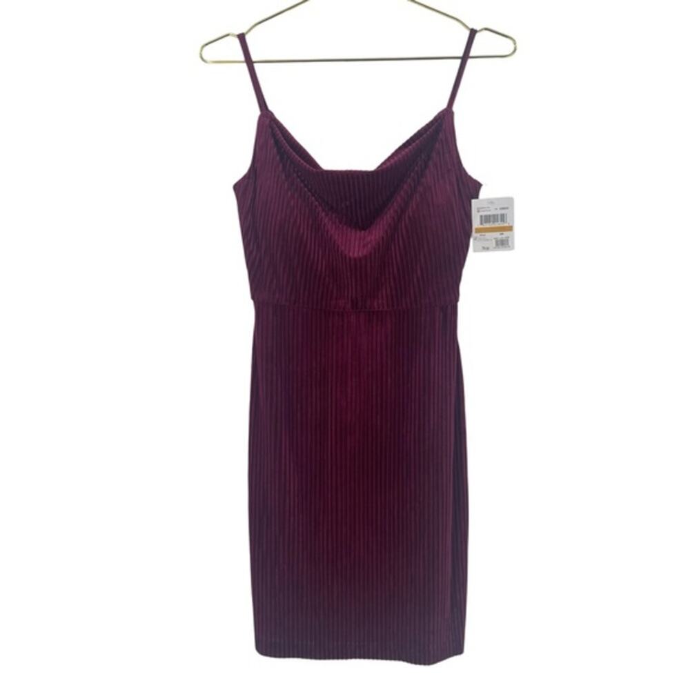 NWT Morgan & Co Nordstrom Ribbed Dress in Rich Burgundy size 3
